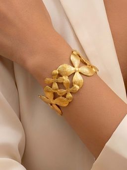 Jewels Galaxy - Gold Plated Stainless Steel Floral Themed Cuff