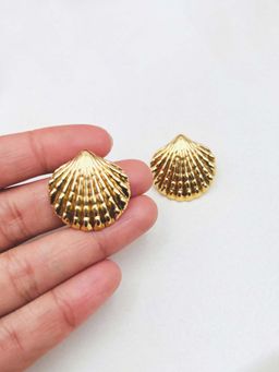 Jewels Galaxy - Gold-Plated Anti Tarnish Stainless Steel Shell Shaped Stud Earrings