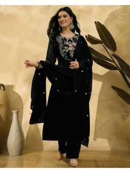 Gahan - Black Georgette Sequence Thread Embroidered Kurta with Pant and Dupatta