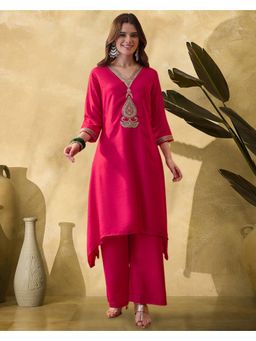 Gahan - Magenta Silk Blend Zari Sequence Thread Embroidered Kurta with Palazzo