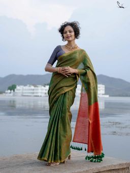 Suta - Women Green Woven Saree with Unstitched Blouse