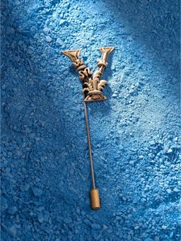 RAMO - Vivacious V Lapel Pin Brooch