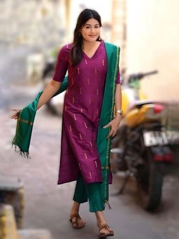 Gahan - Womens Viscose Rayon Woven Kurta with Pant & Dupatta - Magenta