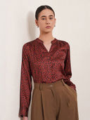Maroon color option, Currently selected