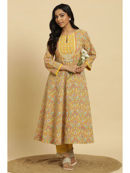 W - Yellow Geometric Kurta and Slim Pant (Set of 2)