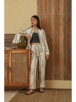 Muvazo - Beige Dobby Embroidered Co-Ords Sets