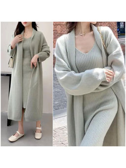 MISS MOSA BY AKANKSHA - Green Manie Bodycon Dress with Woolen Coat