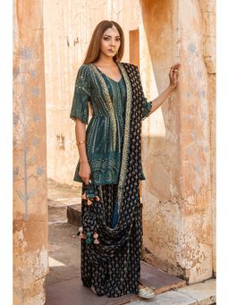 Soniya G - Green Dhothi With Kurti With Attached Blouse And Potli