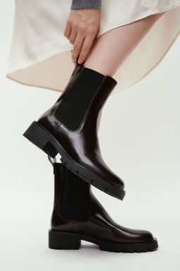 H&M - Women Brown Chelsea Boots