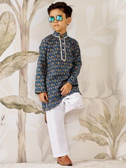 Vastramay - Boys Cotton Printed Kurta with Pyjama