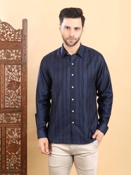 AAVYAM - Men Navy Blue Textured Pintuck Full Sleeve Casual Shirt