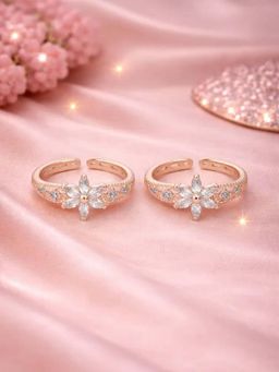 White Velvet - Gold Floral Glow 925 Silver Adjustable Toe Ring