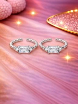 White Velvet - Emerald Bloom 925 Silver Adjustable Toe Ring