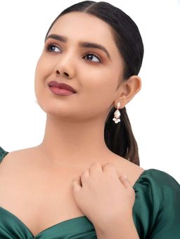 White Velvet - Sea Shell With Real Pearl Earrings -925 Silver