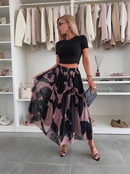 Outzidr - Black Printed Pleated Flowy Skirt