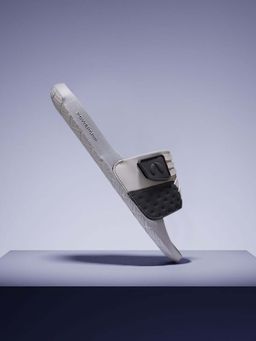 Chupps - Men Cross Casual Grey & Off White Sliders