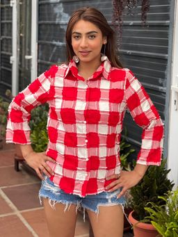 Tandul - Red Self Design Regular Shirt