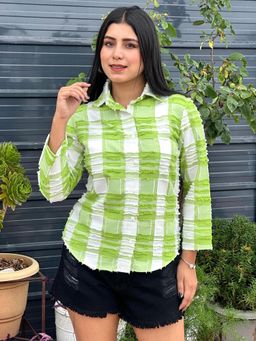 Tandul - Green Self Design Regular Shirt