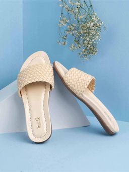 Inc.5 - Womens Ivory Casual Solid One Toe Slip-On Flats
