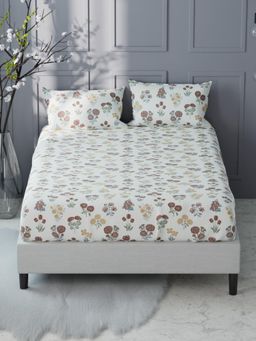 KOPA - White Floral Bamboo Micro Fabric Fitted Bedsheet with 2 Pillow Covers (King)