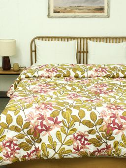 House This - Moringa Pink Comforter