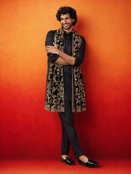 Vastramay - Men Black Satin Solid Kurta & Pant with Dupatta