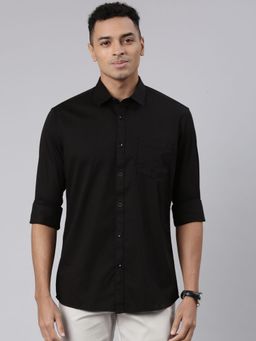 Classic Polo - Men Black Slim Fit Solid Casual Shirt