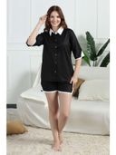 Black color option, Currently selected