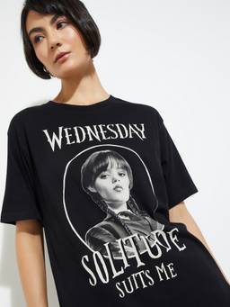 max - Women Wednesday Black Oversized T-Shirt