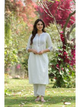SAVI - White Cotton Detailed Kurta with Pant (Set of 2)