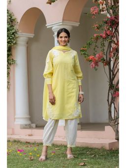 SAVI - Yellow Cotton Applique Kurta with Pant & Dupatta (Set of 3)