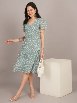 Curvydrobe - Floral V-Neck Turquoise Midi dress