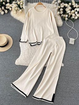 MISS MOSA BY AKANKSHA - Off White Knitted Full Sleeves Co-Ord Set