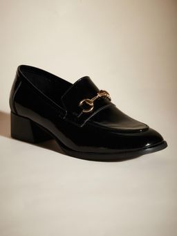 Peach Flores - Women Black Patent Leather Loafers