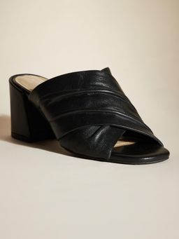 Peach Flores - Women Black Crossed Strap Heels