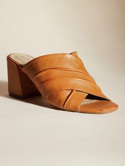 Peach Flores - Women Tan Crossed Strap Heels