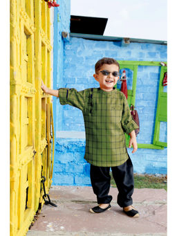 BAD BOYS - Green Charming Checks Kurta with Dhoti (Set of 2)