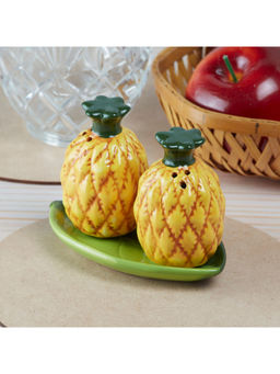 Kookee - Pineapple Ceramic Salt & Pepper Shakers Set with Tray