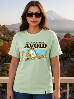 Bewakoof - Official Garfield Women's Green Avoiding Responsibilities Graphic Printed Boyfriend T-shirt