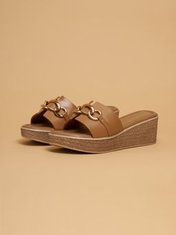 ERIDANI - Embellished Beige Ciara Wedges