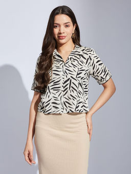 Latin Quarters - Women White Printed Collared Casual Top