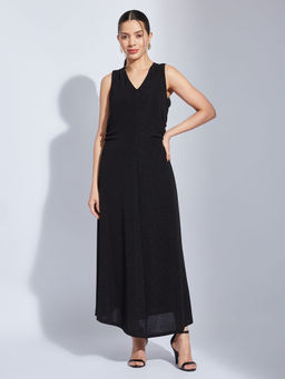 Latin Quarters - Women Black A-Line Solid V-Neck Party Dress