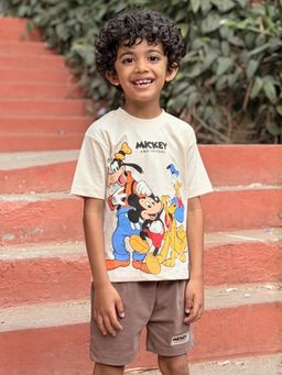 Napchief - Unisex Brown Mickey Friends Chill T-shirt and Shorts