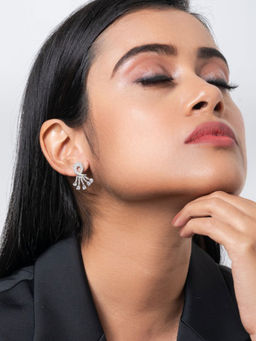 Putstyle - Luscious White Gold Plated White American Diamond Stud Earrings