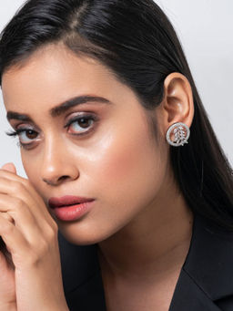 Putstyle - Silver-Plated & White Ad Stone-Studded Earring