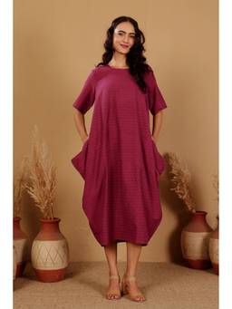 Kaanchie Nanggia - Pink Embroidery Round Neck Oval Kaftan Dress