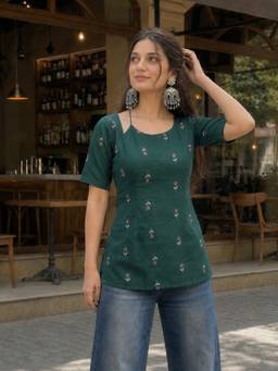Aaghnya - Women Green Floral Halter Neck Kurti