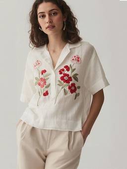 Aaghnya - Women Off White Embroidered Collar Neck Tunic