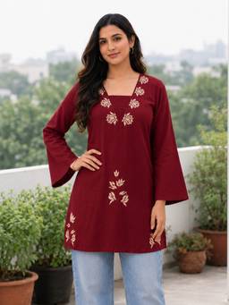 Aaghnya - Women Red Embroidered V-Neck Kurti