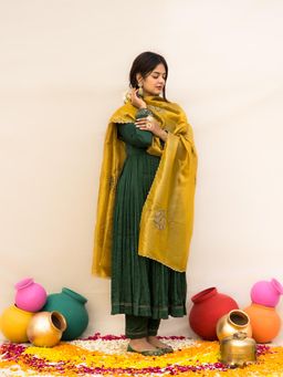 MITHI SUPARI - Green Gul Bahaar Anarkali Kurta with Pant and Dupatta (Set of 3)